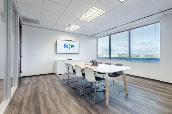 RINA approva il nuovo design di Almi Marine Management S.A. e SDARI per una  portarinfuse alimentata a LNG e idrogeno 